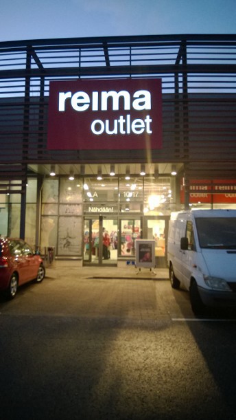 Reima-myymälän julkisivu